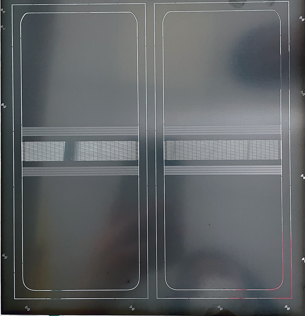 etched titanium mesh for foldable screen smartphones